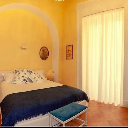 サレルノ Dimora Del Campo Charming House Bed & Breakfast エクステリア 写真